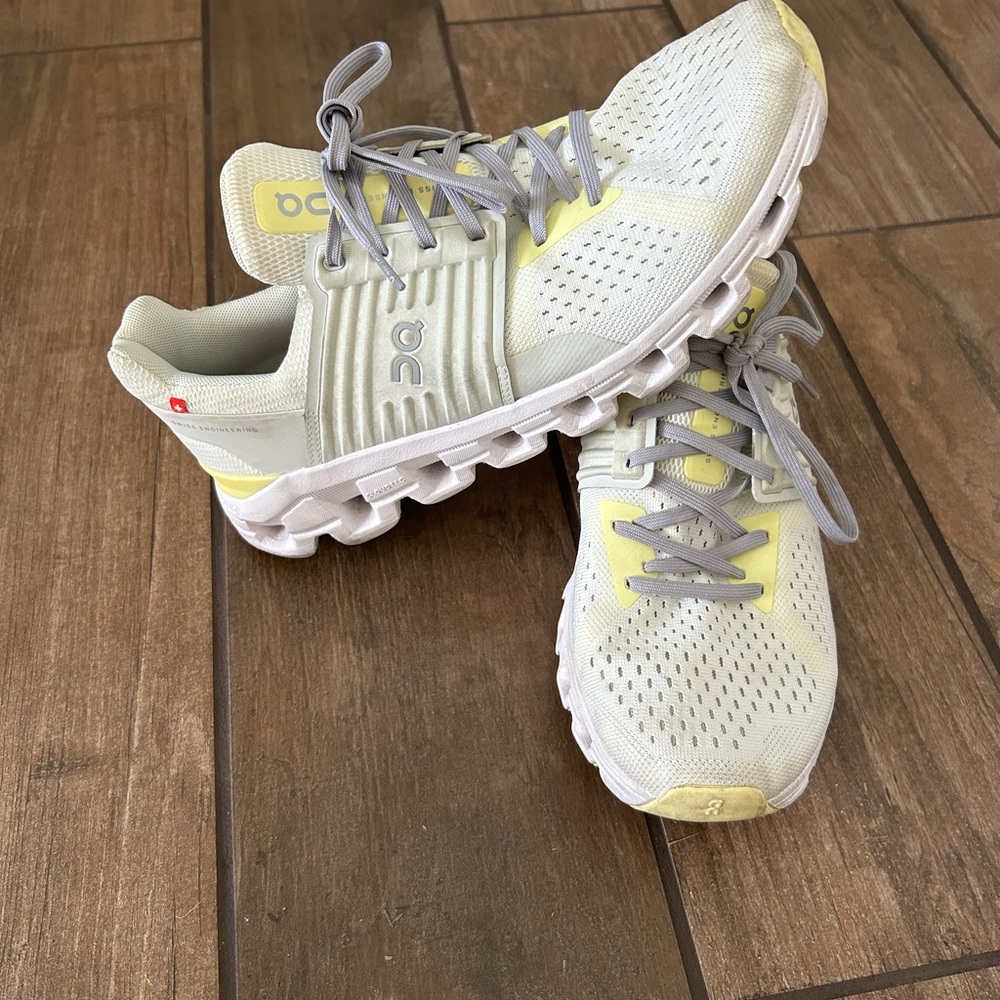 On Running Cloud Swift White and Yellow Sneakers